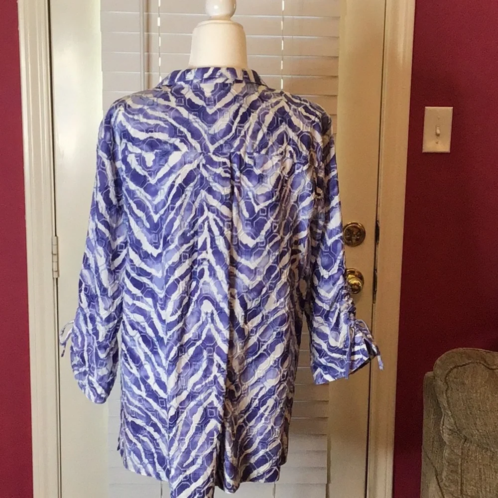 John Mark Blue and White Button Down Jacket. NWT - Picture 4 of 12